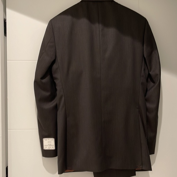 Jos. A Bank brown pinstriped slim fit suit - size 40L and 34W. Never worn - Picture 5 of 5